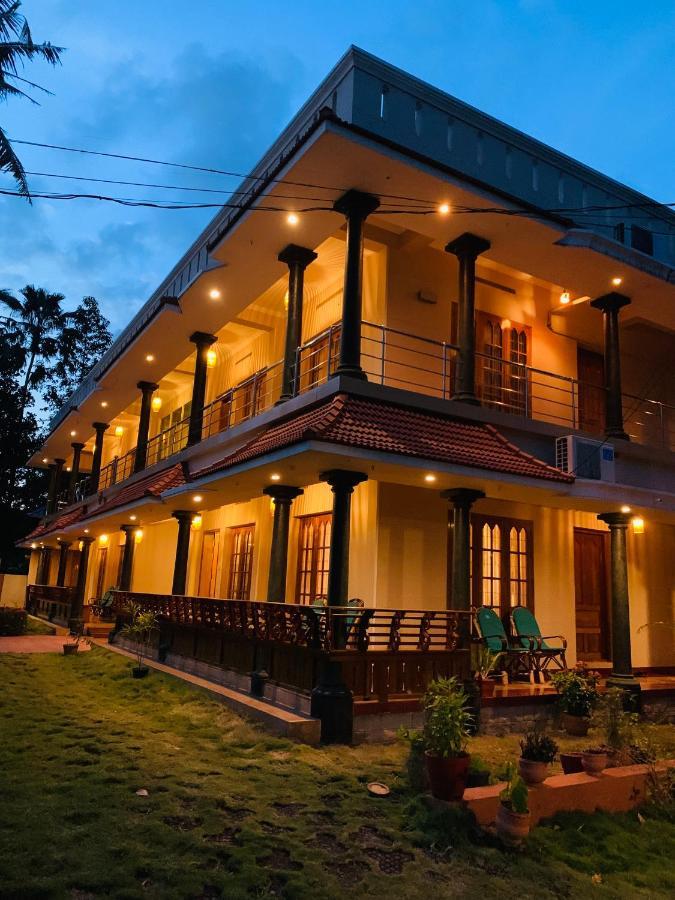 Aparthotel Surendram Varkala