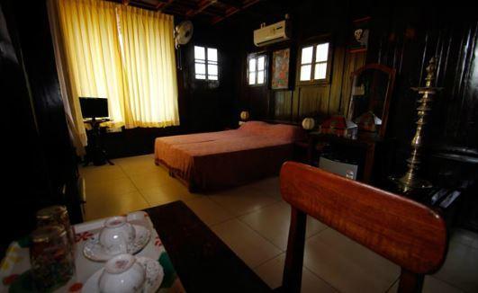 Homestay Omsam Guest *