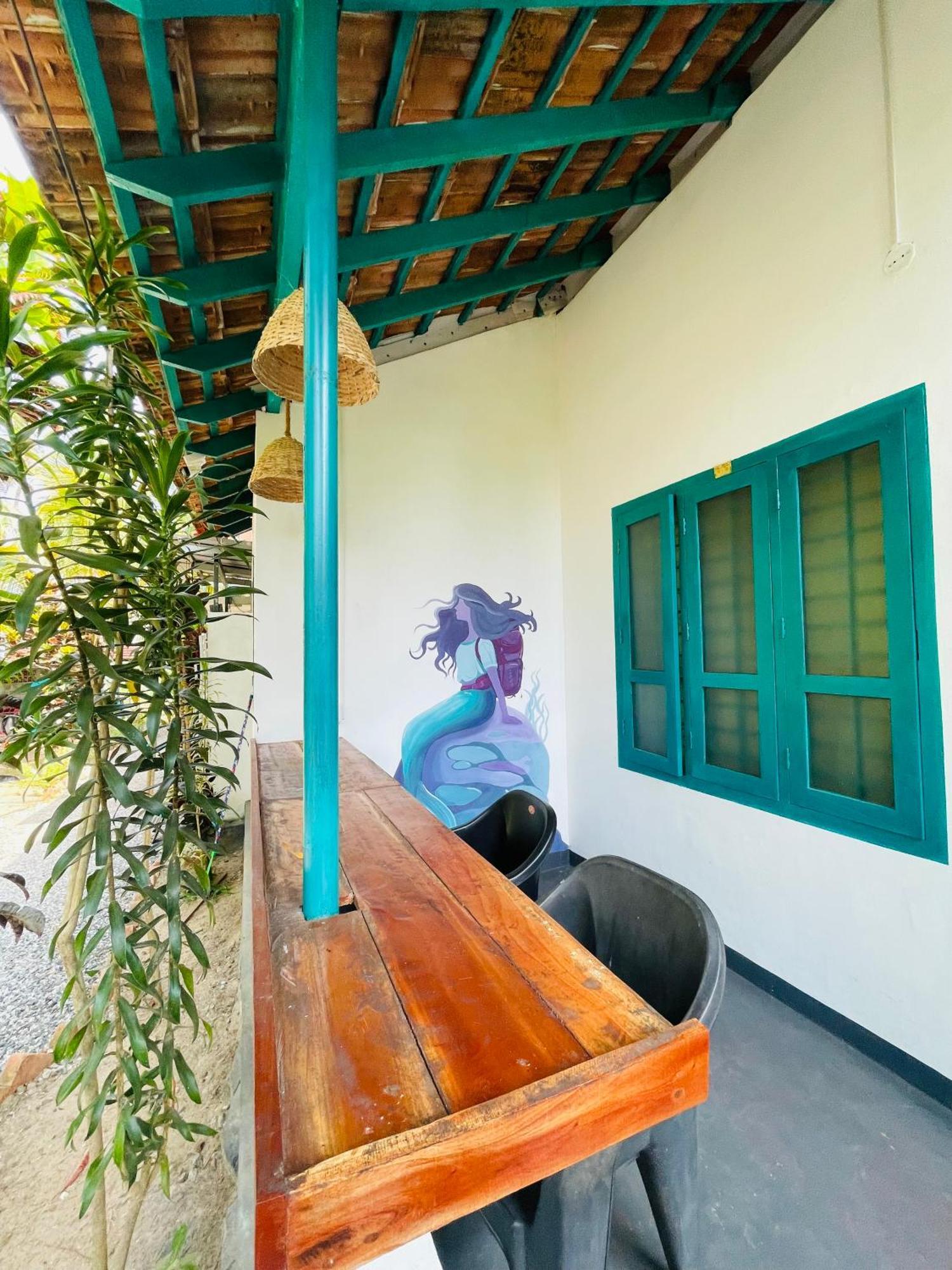 Cliff & Coral Hostel