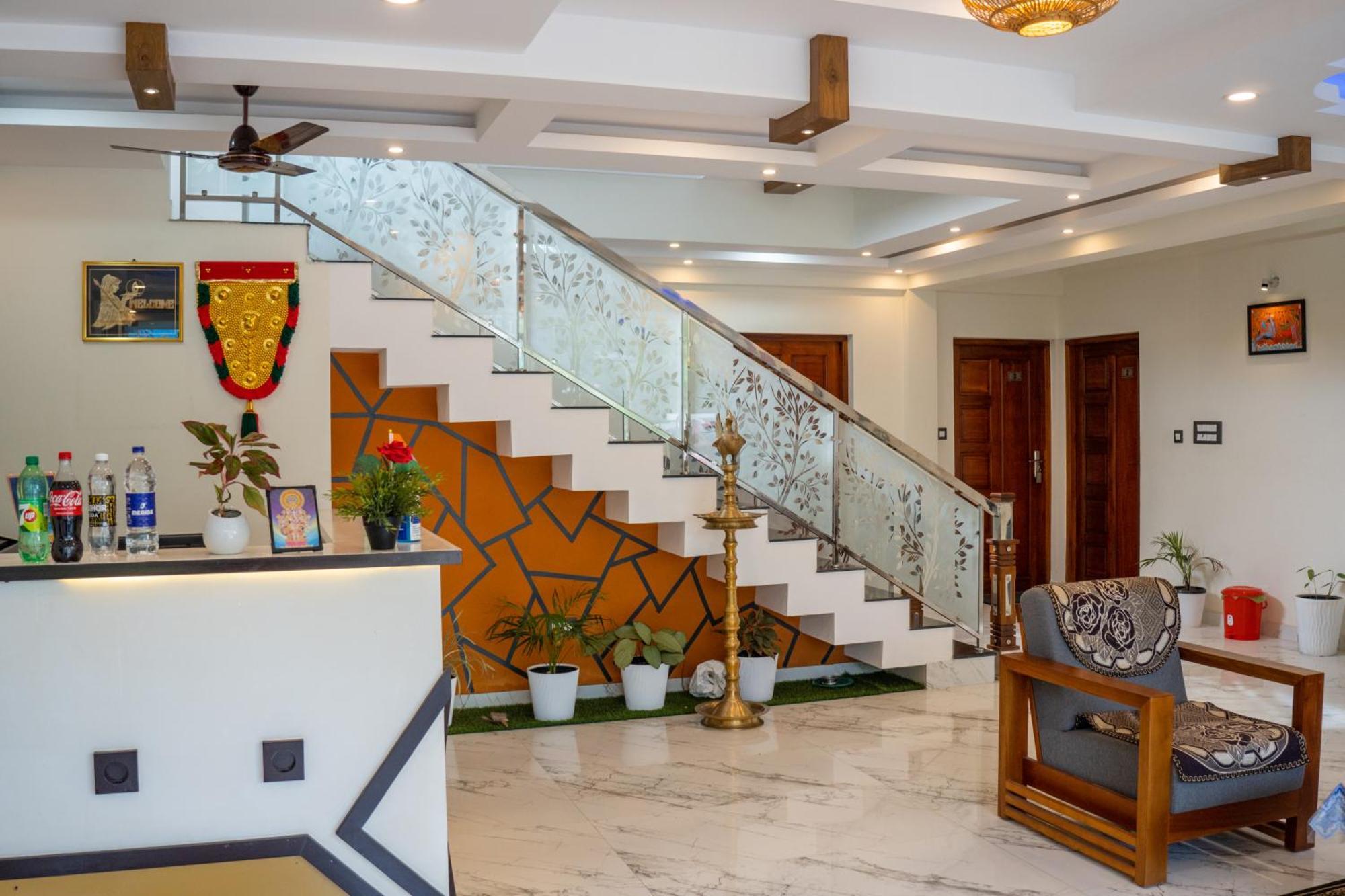 Hotel White House Residency Varkala