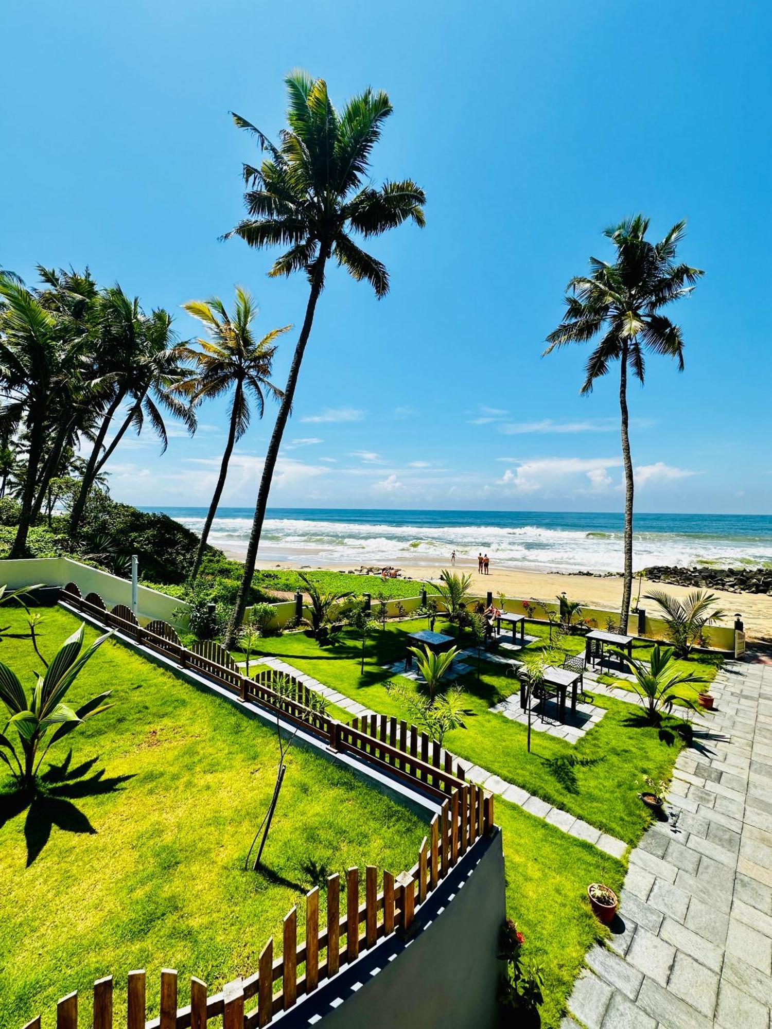 Hotel Maadathil *