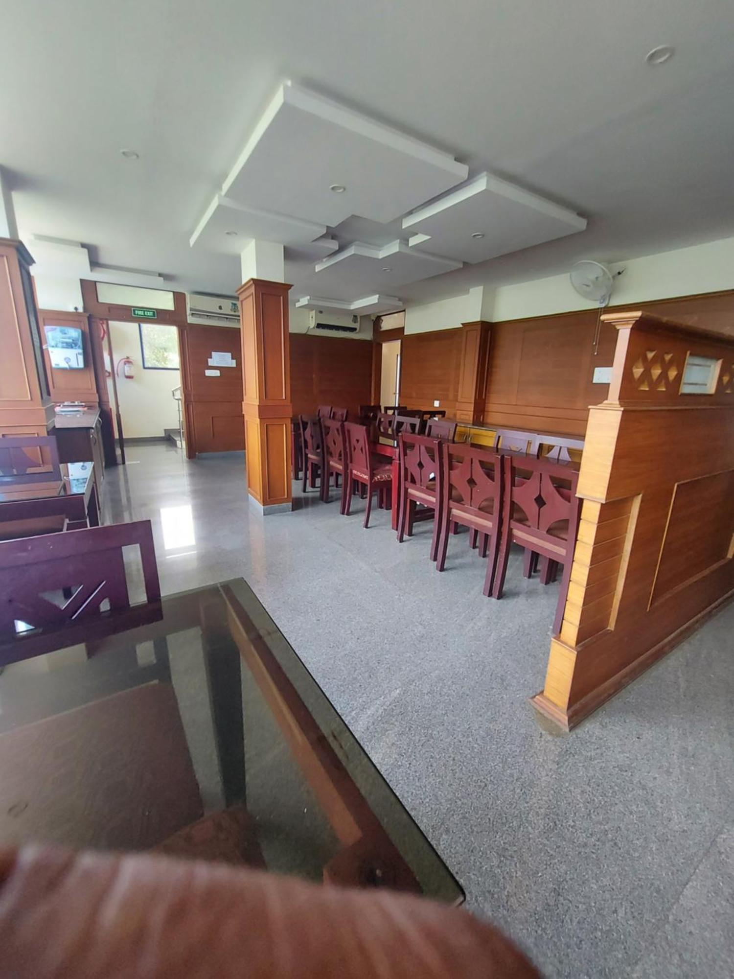 Padmatheertham Hotel Varkala