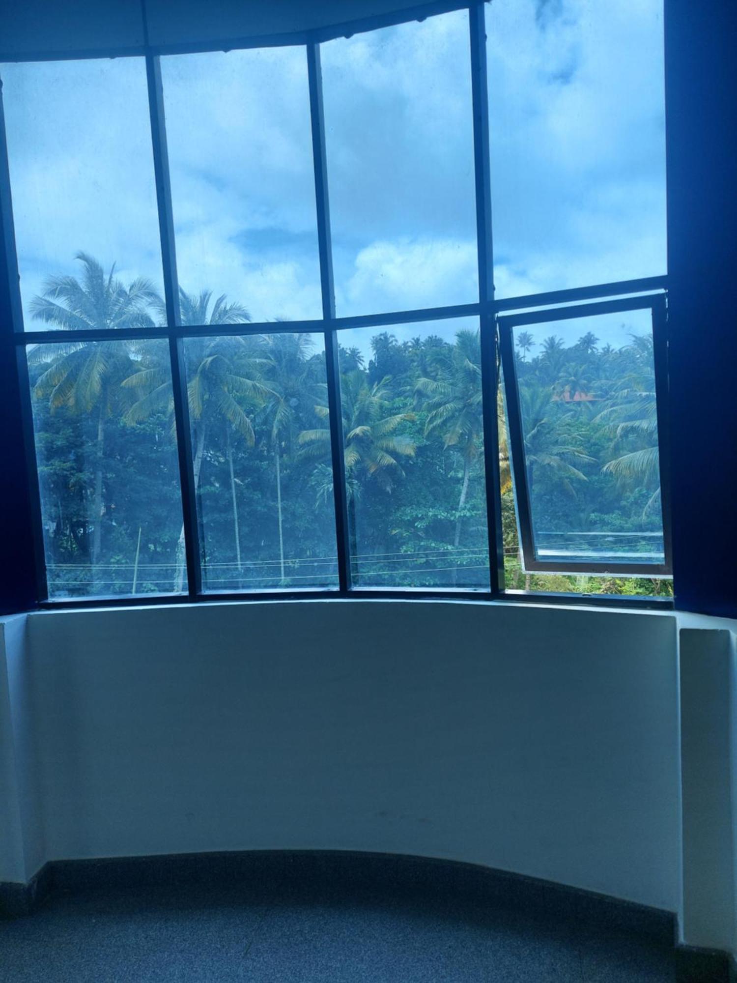 Padmatheertham Hotel Varkala