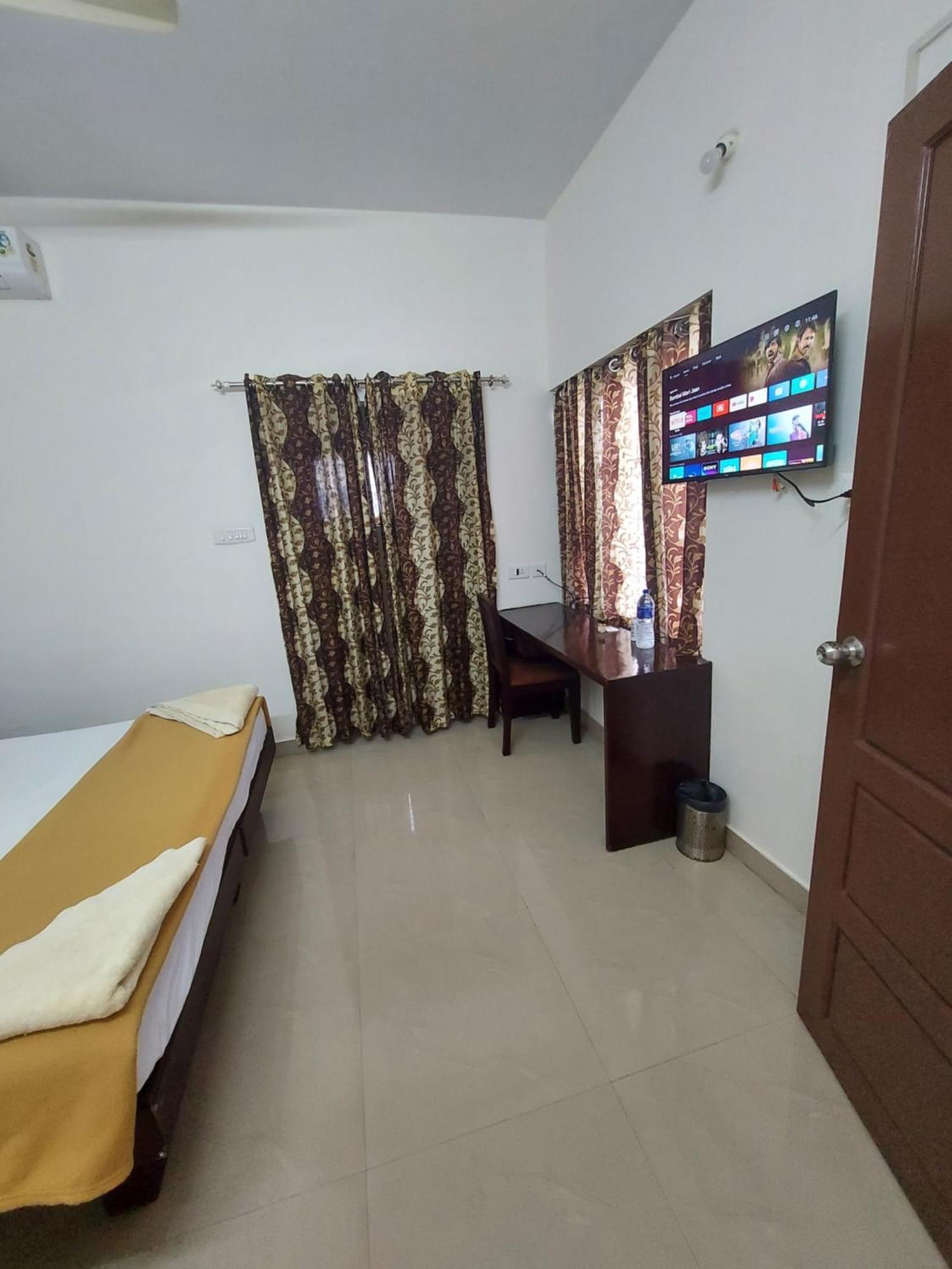Padmatheertham 3*