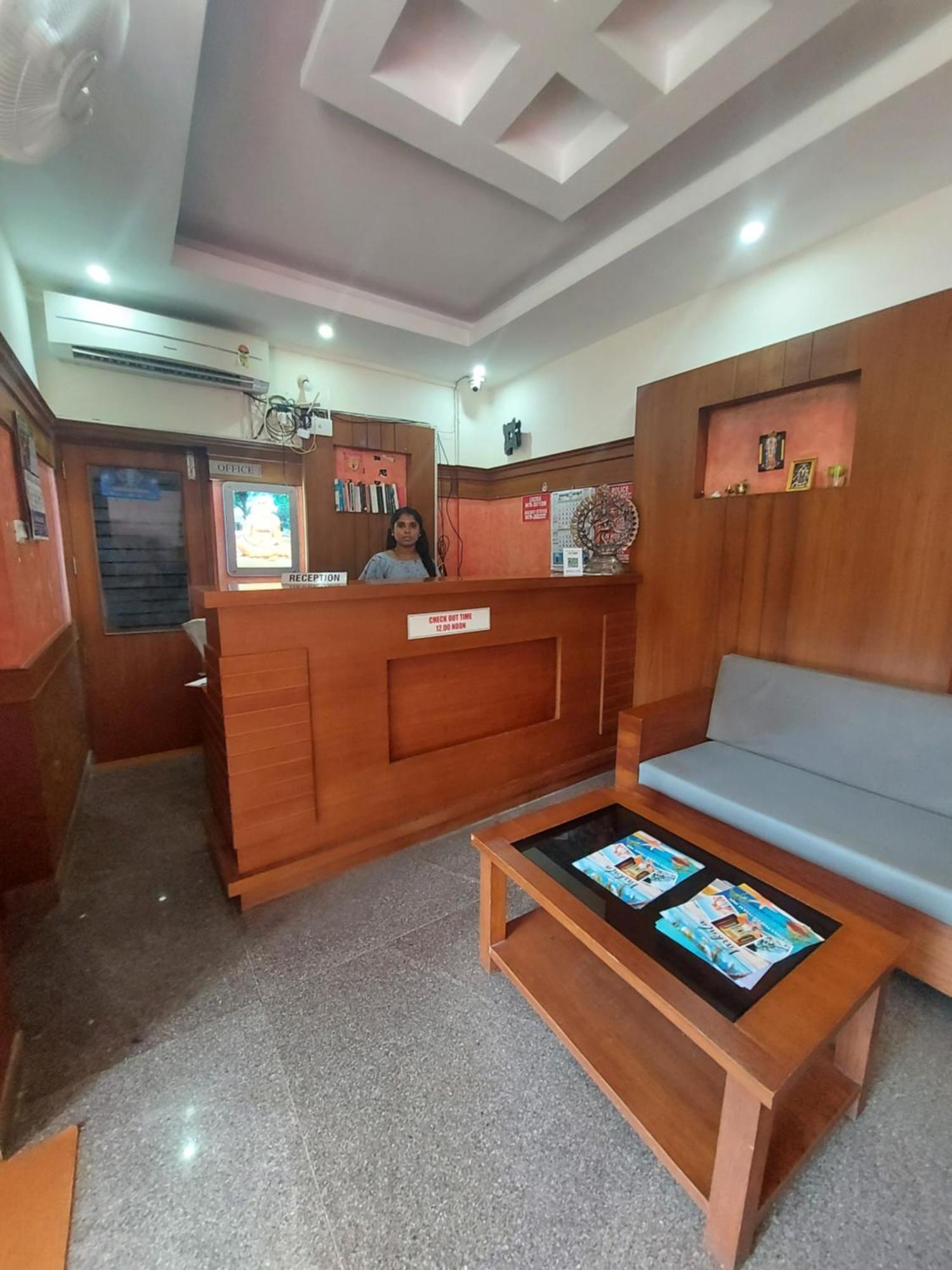 Padmatheertham Hotel