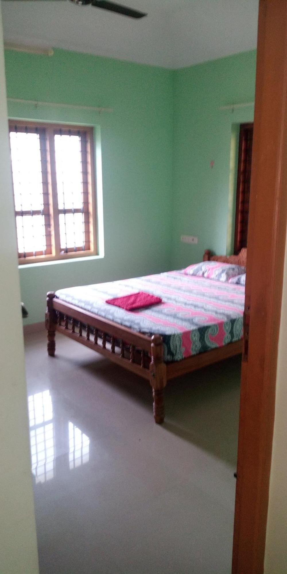 Shanti Homestay *