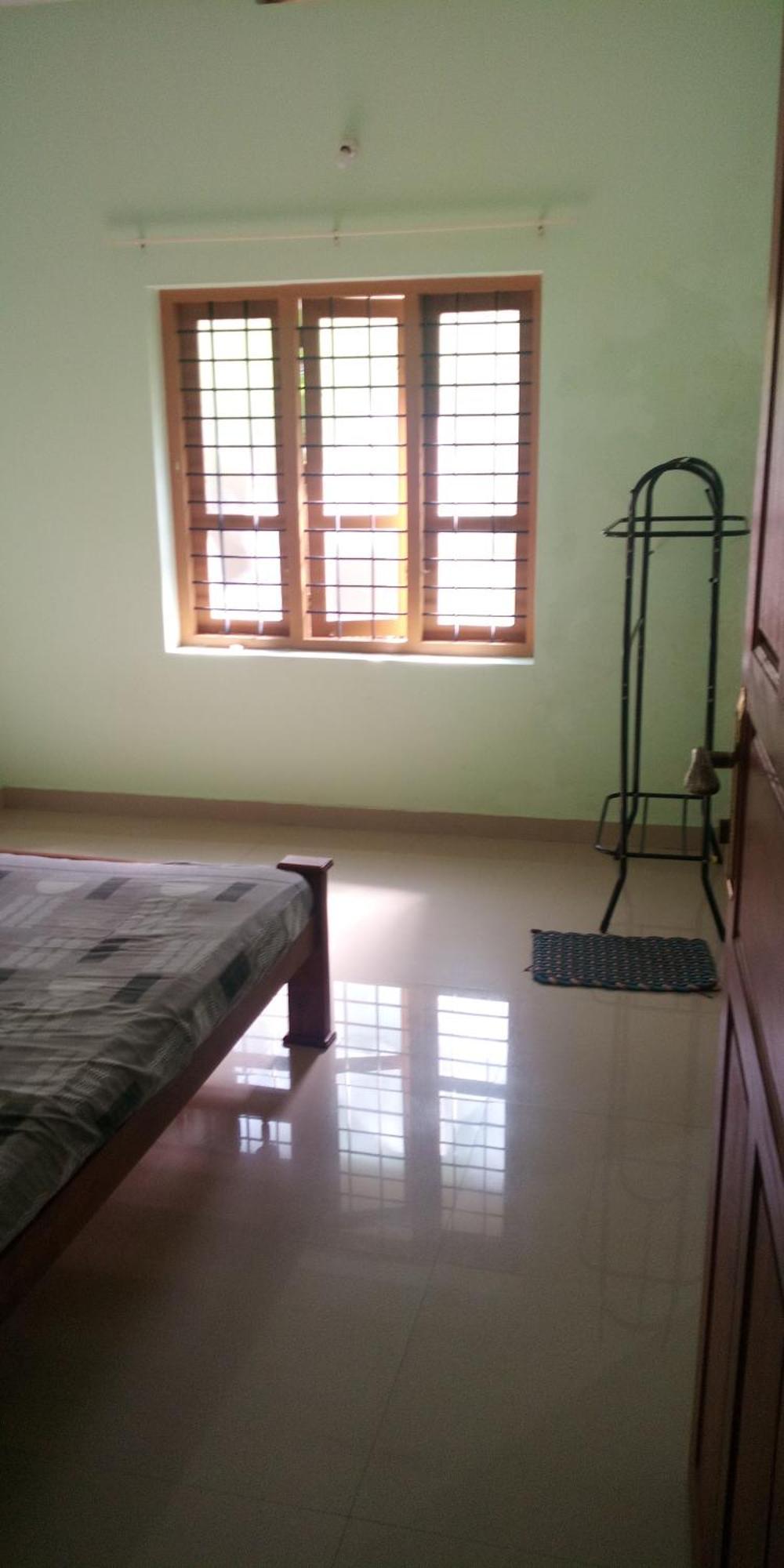 Shanti Homestay *
