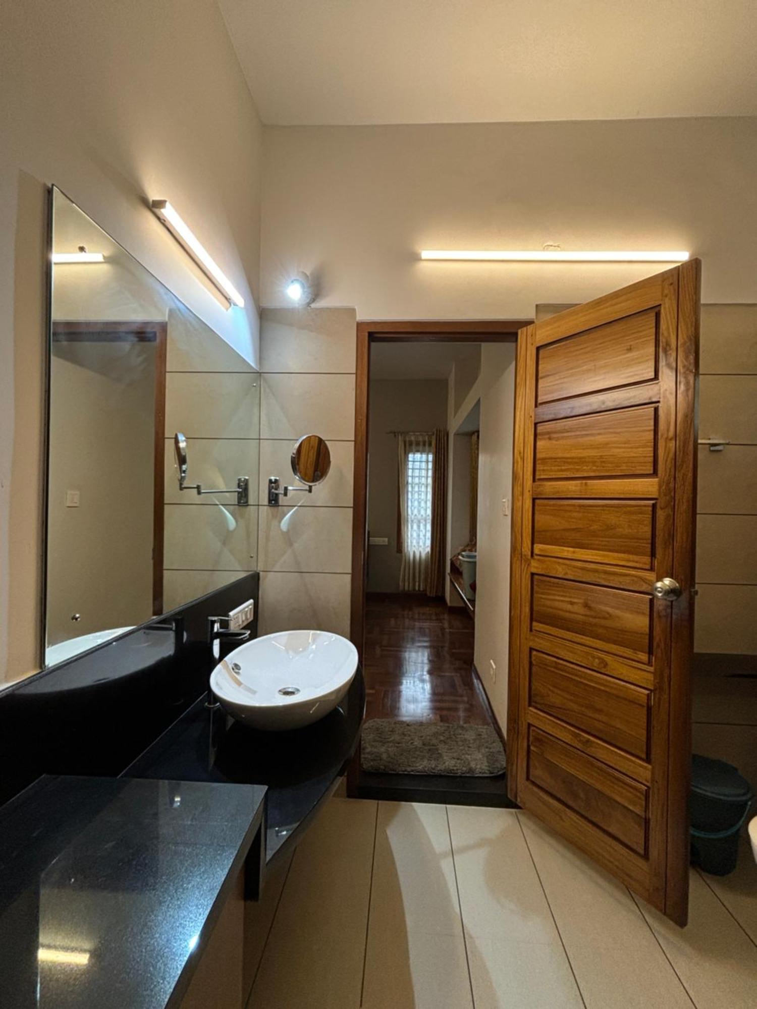 Barefoot Homes,