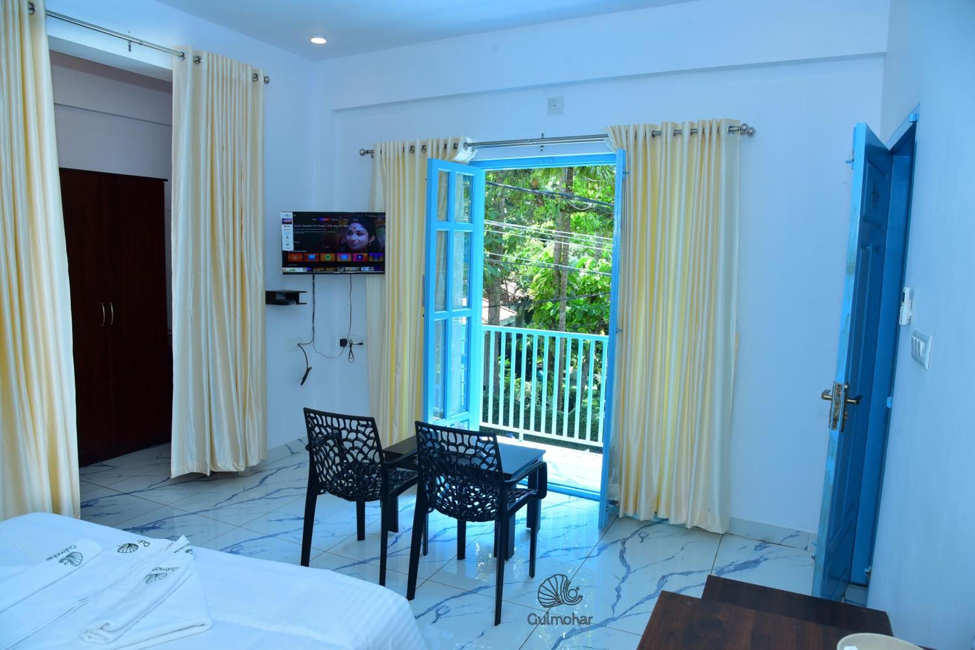 Gulmohar Resort *