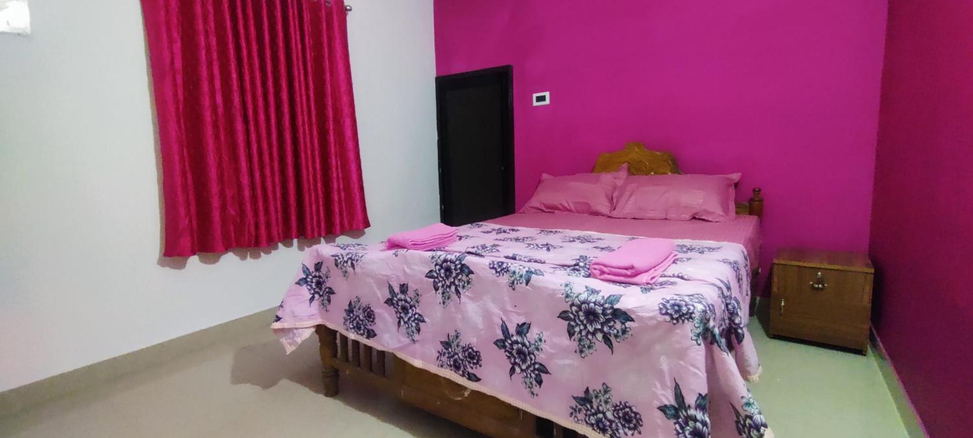 Homestay Elegance Of Black Beach 2 *