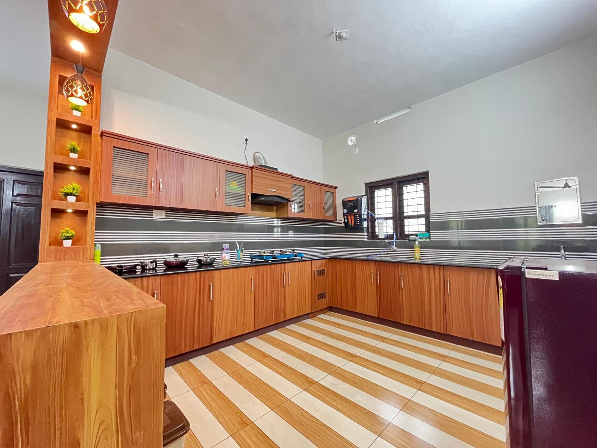 Beachhaus 1 - 10mincliff Ac 2bhk Flat In 4bhk House