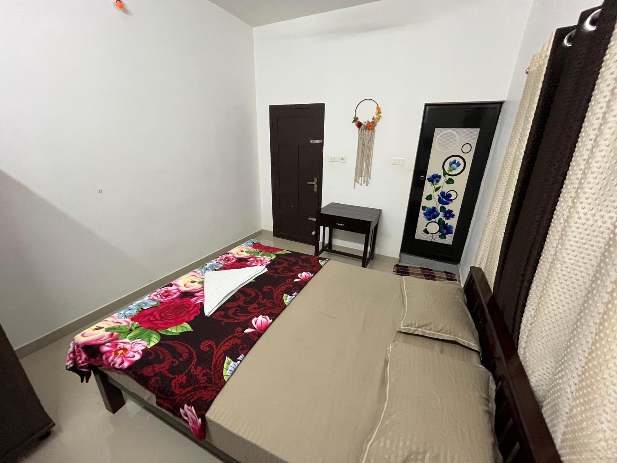Phoenix Homestay *
