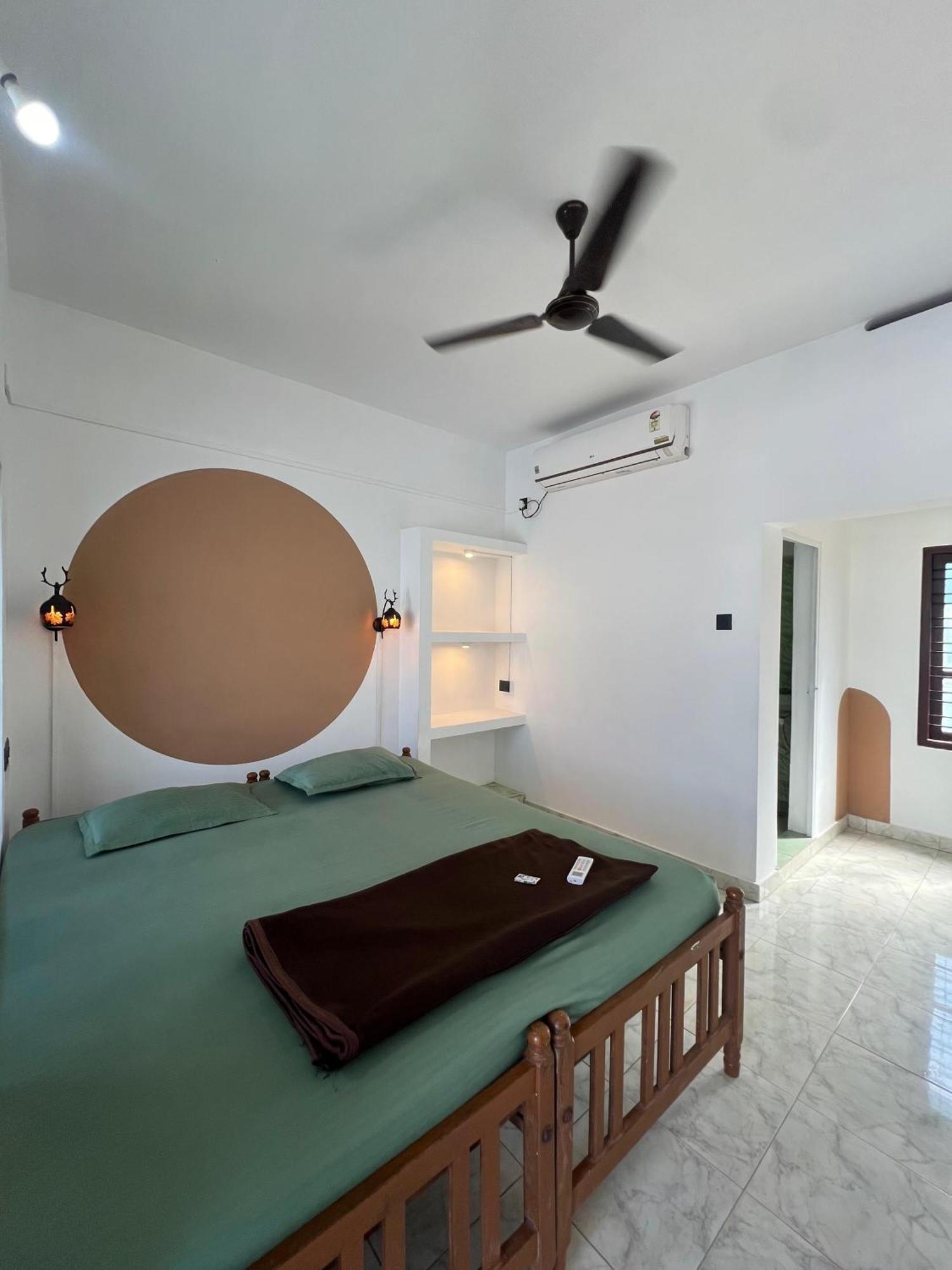 Happy Land Hotel