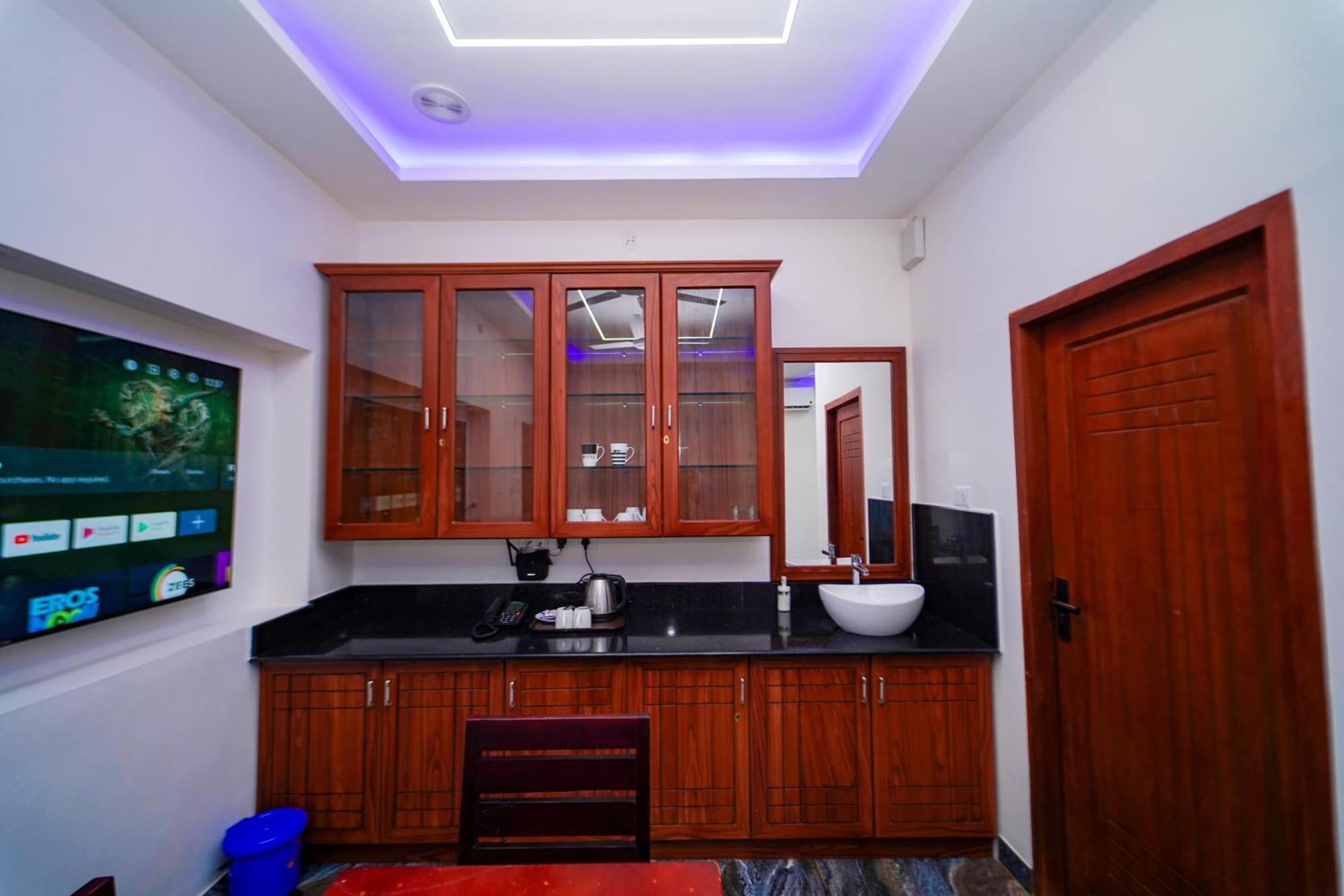 Resort Skylar Seaview & Ayurveda Varkala