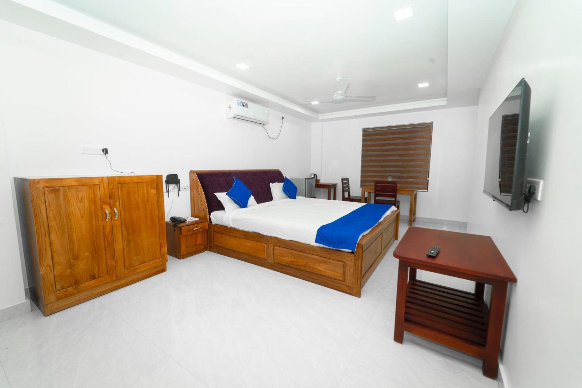 Skylar Seaview & Ayurveda Varkala