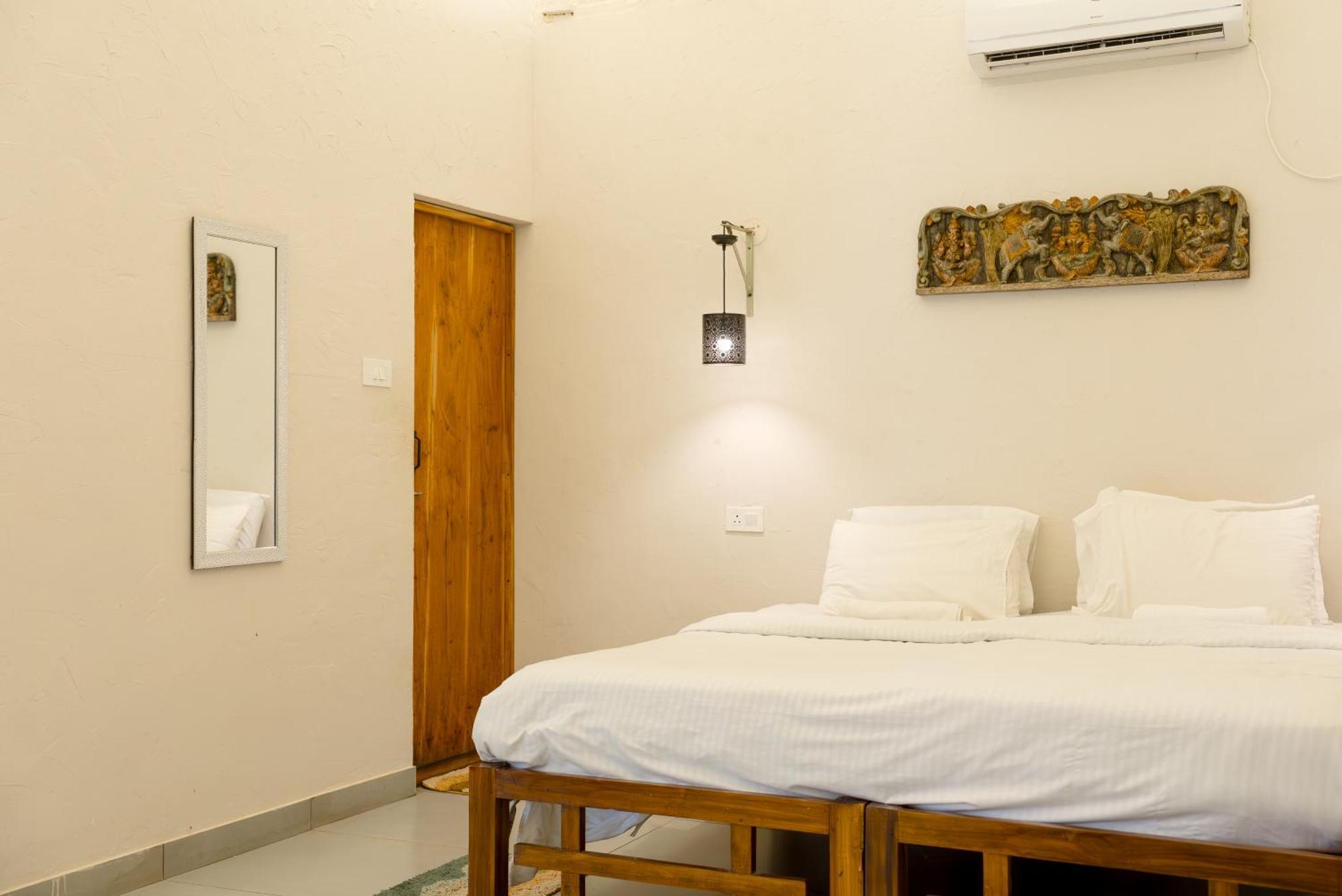 Bed & Breakfast Nidra By Sarwaa