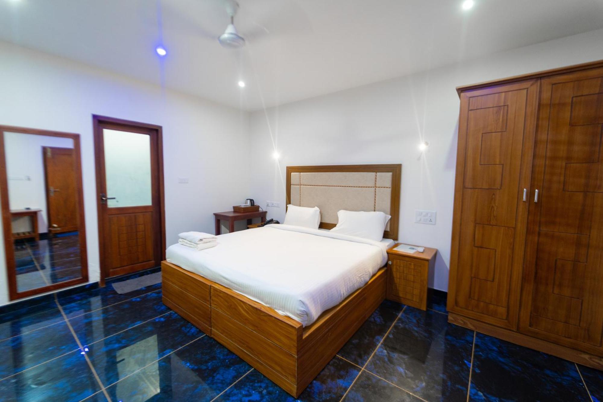 Skylar Seaview & Ayurveda