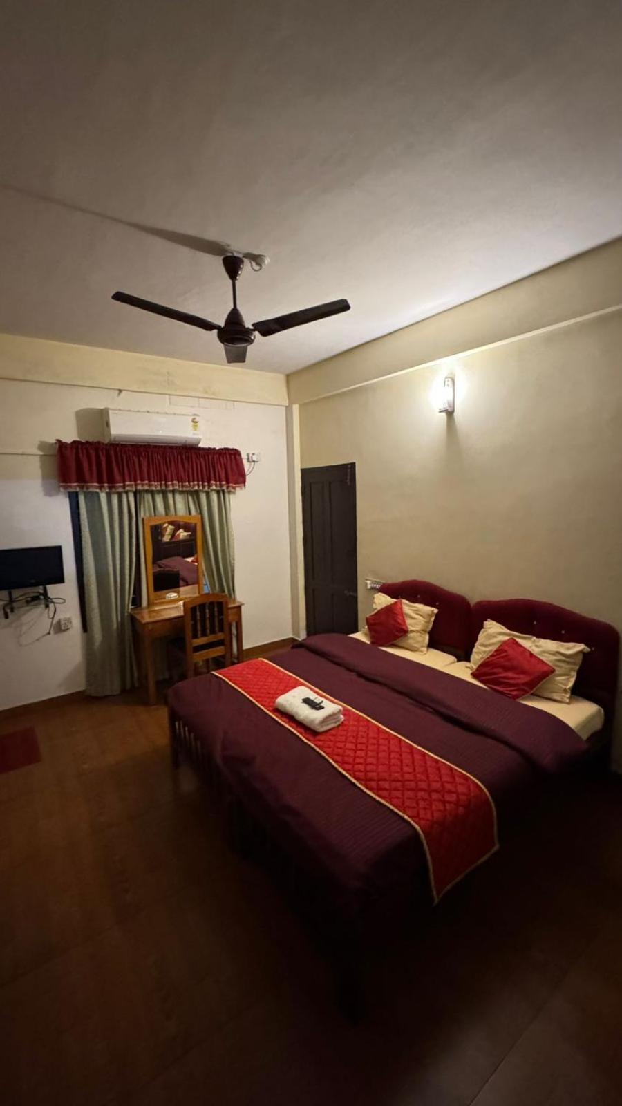 Tamaara Hotel *