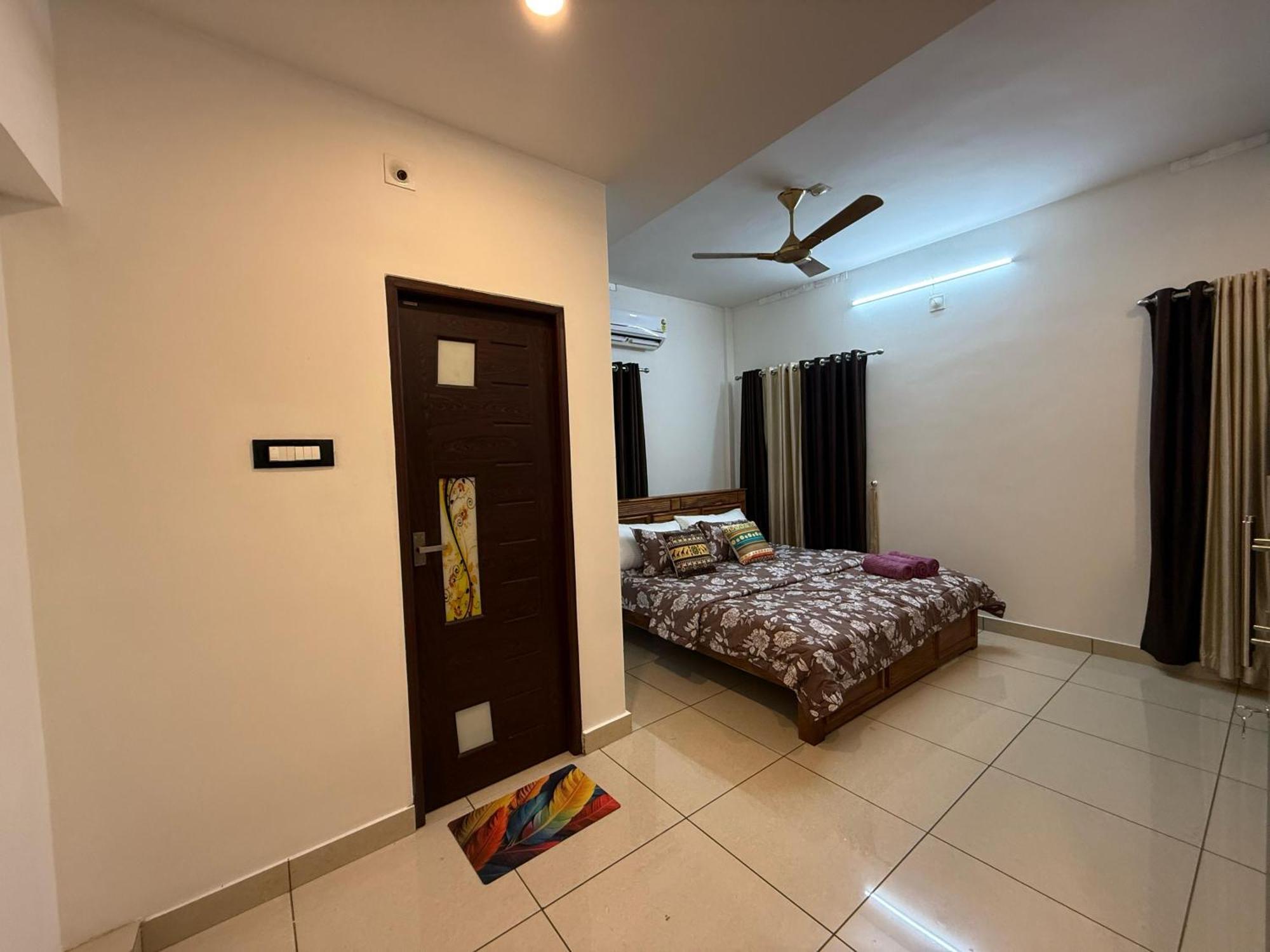 Apartment Cliff Niyara Ac Bedrooms Walkable Distance To Beach Varkala