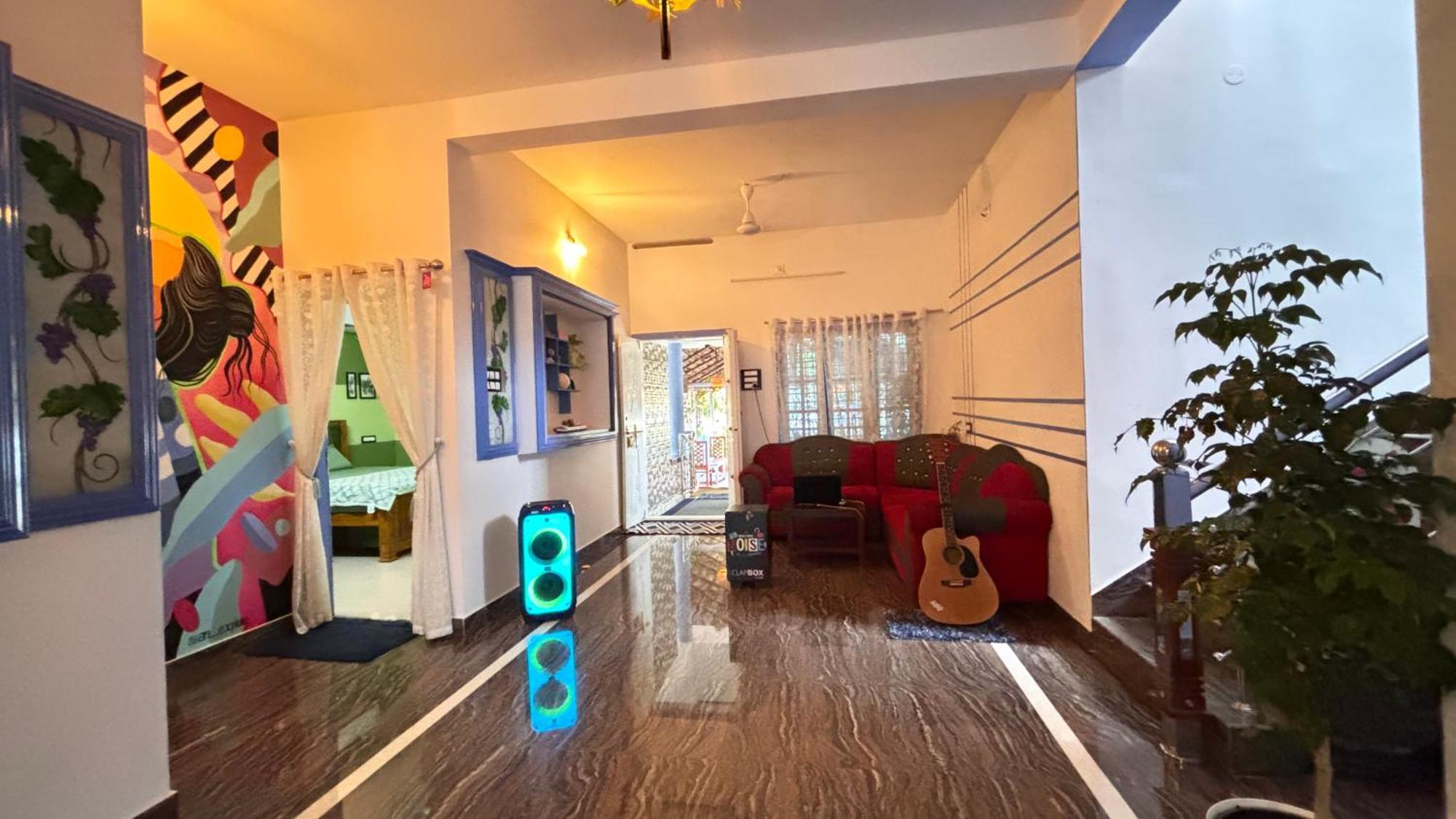 Guest house Hide Out