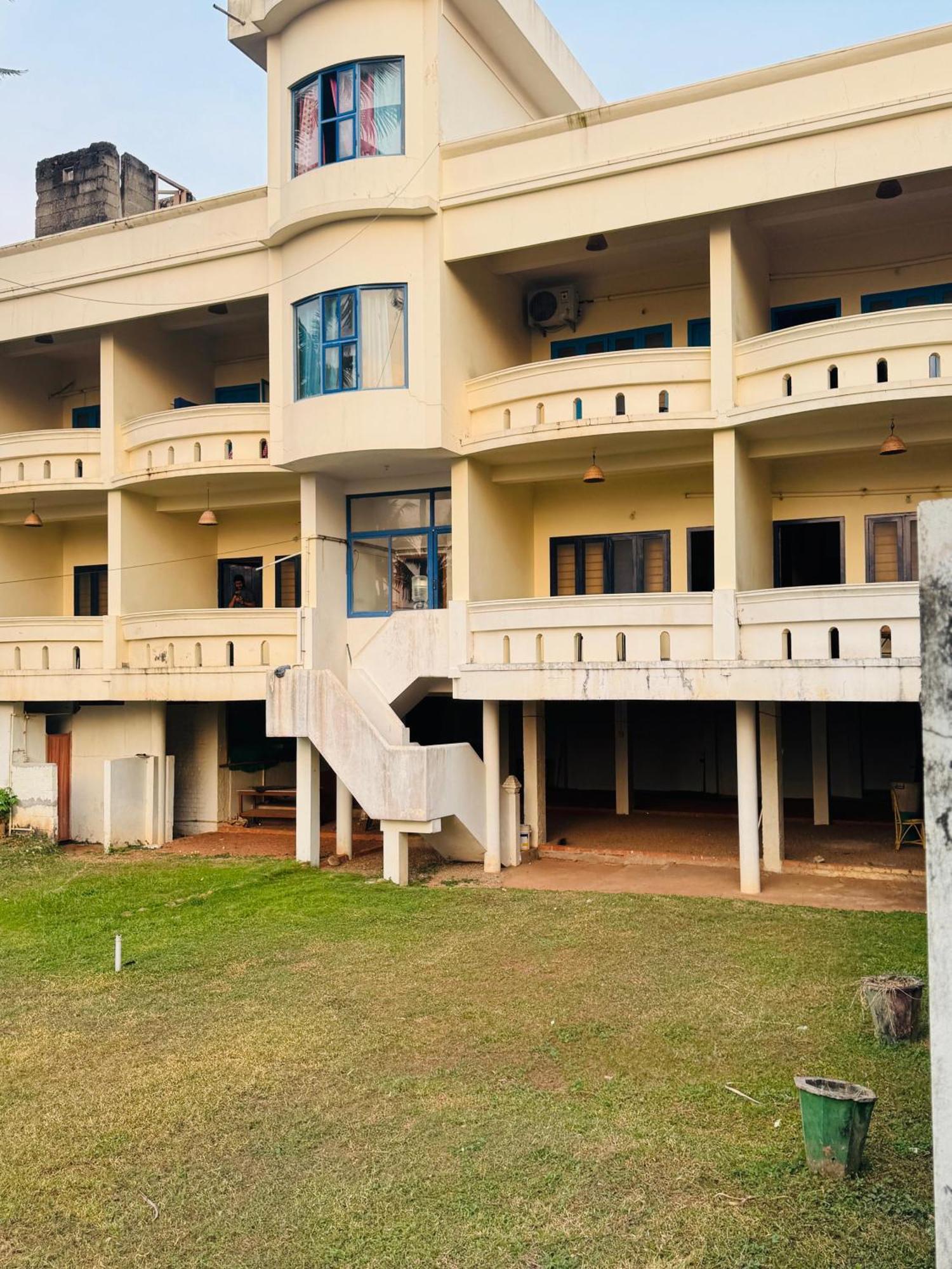 Resort View Balcony By Hello Varkala