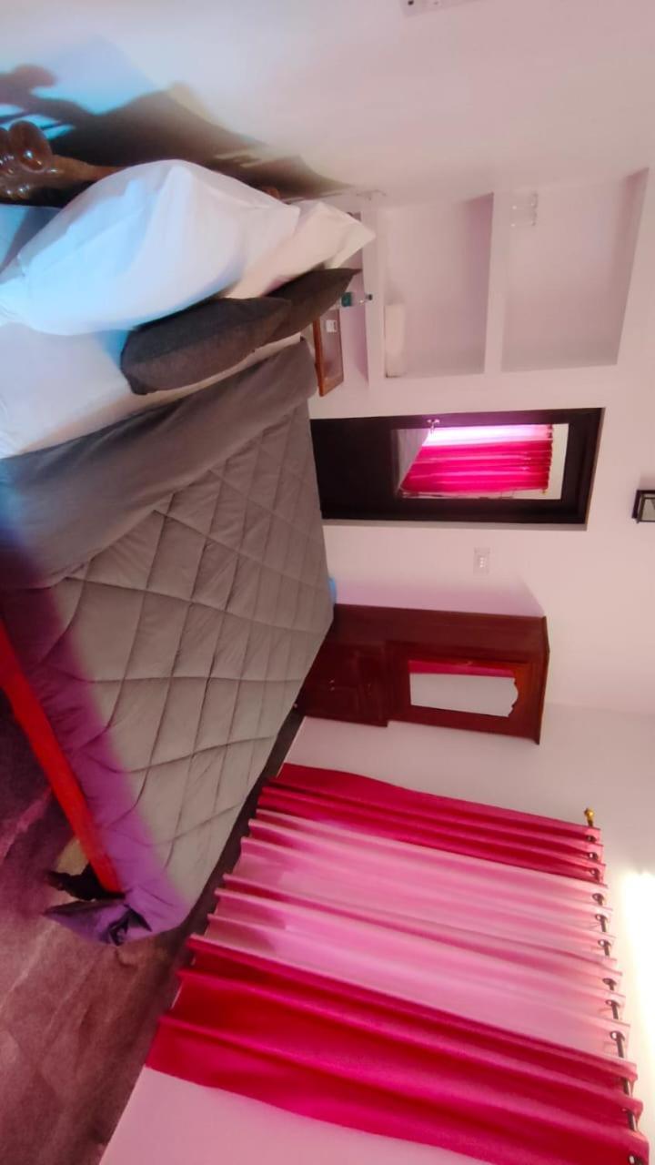 Sandcastle Hotel