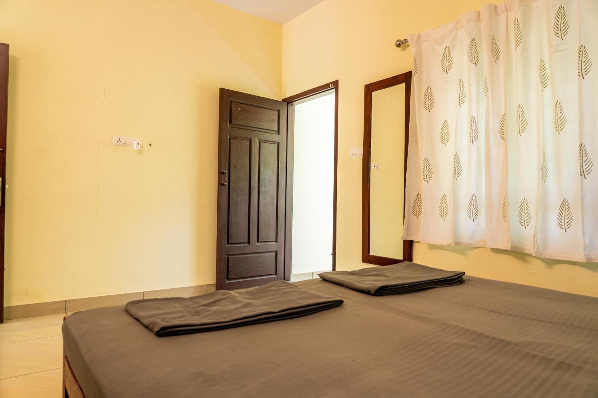 Hostel Cliff & Coral Varkala
