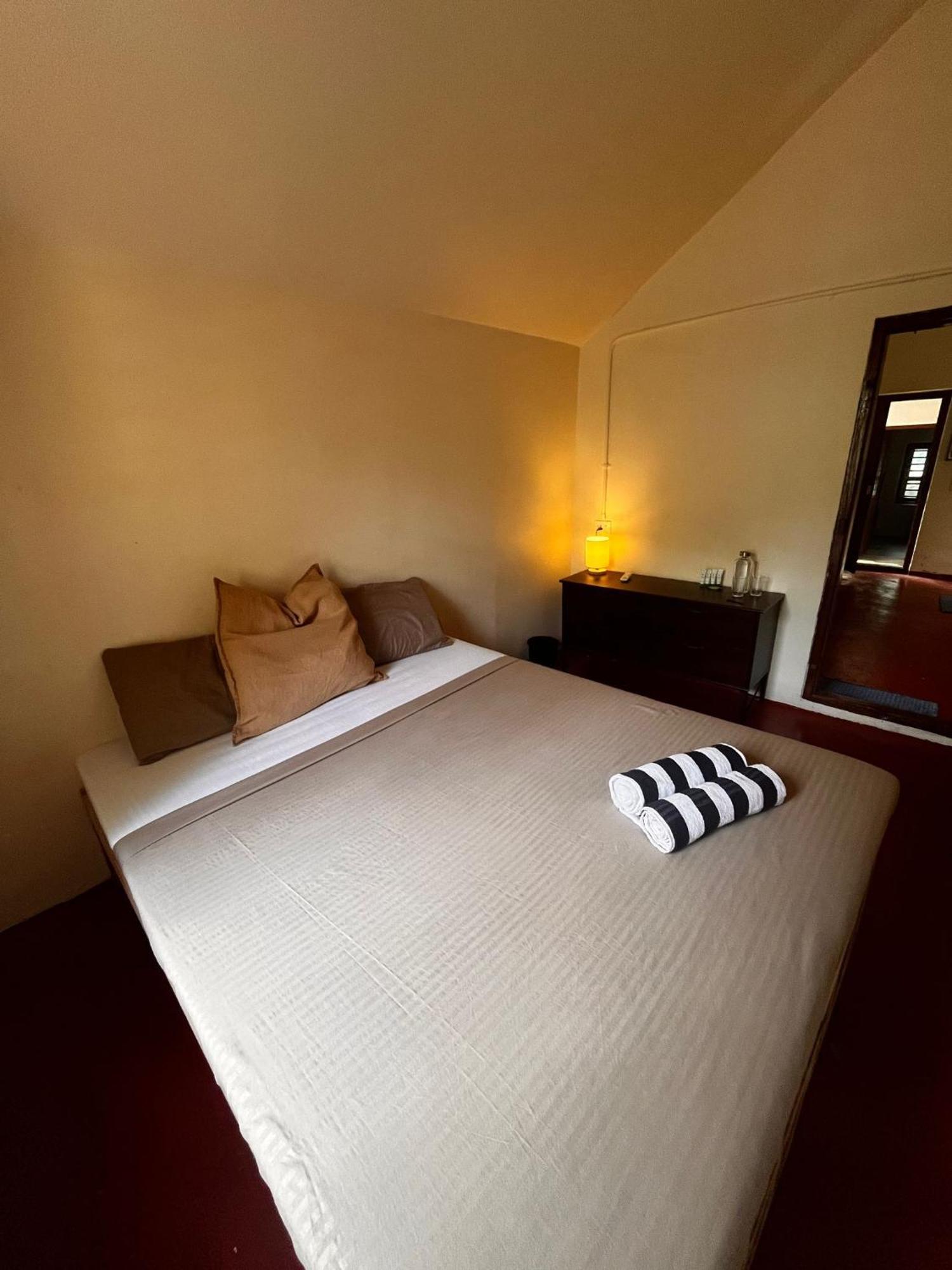 Oceany Pool Bed & Breakfast