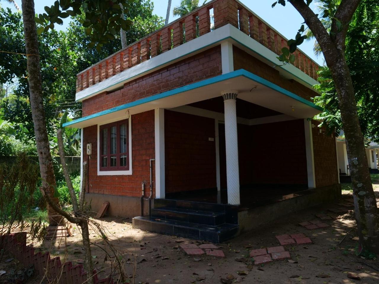Secret Paradise Farm *