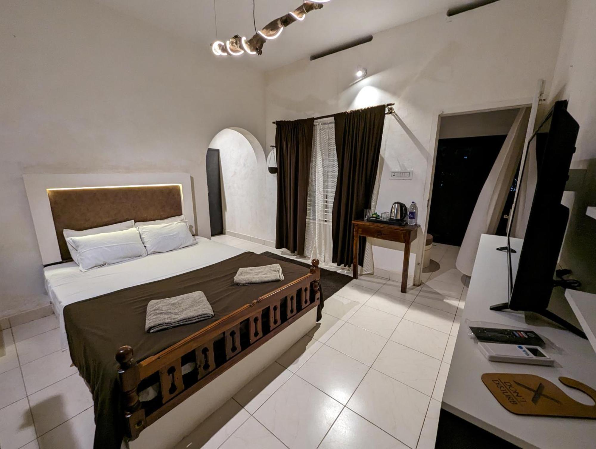 Hotel Satta Deluxe Varkala