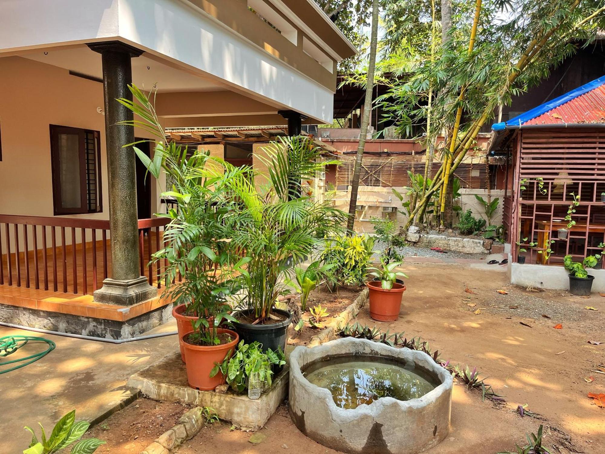 Guest house Bava & Retreat Center *