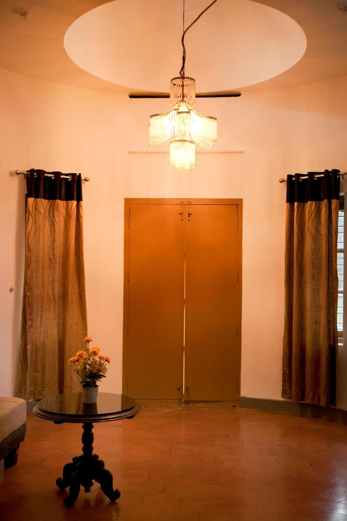 Varkala- Aroma Ac Pvt Hammocks Kitchen *