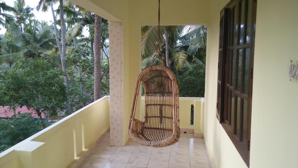 Resort Basuri Beach Varkala