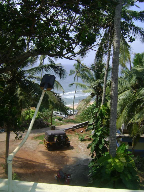 Resort Basuri Beach Varkala
