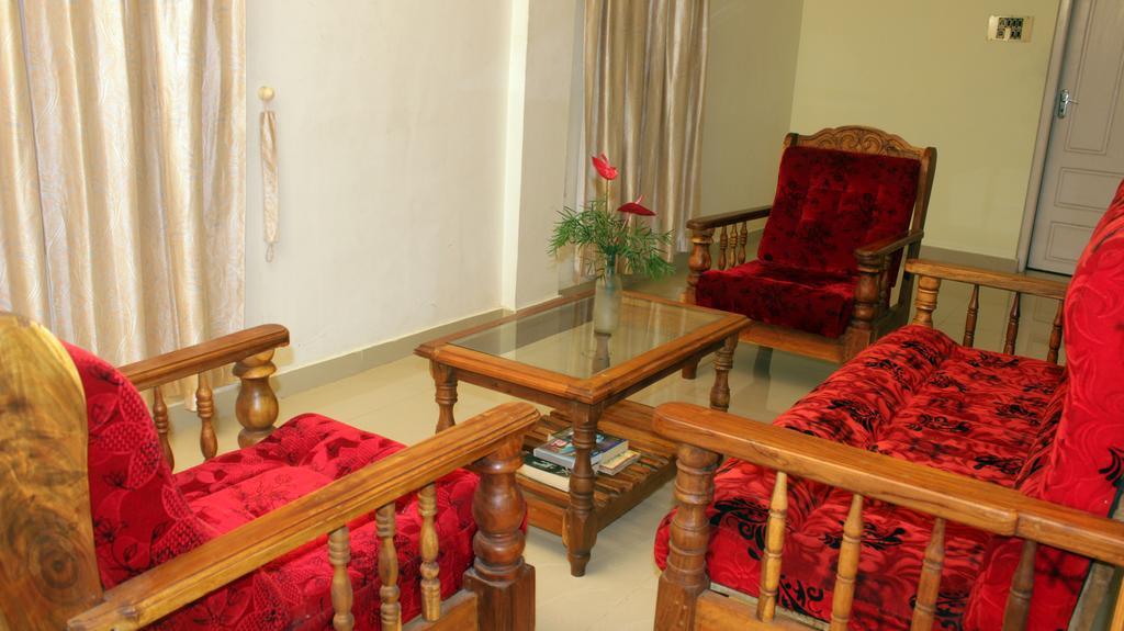 Hotel Athira Gardens