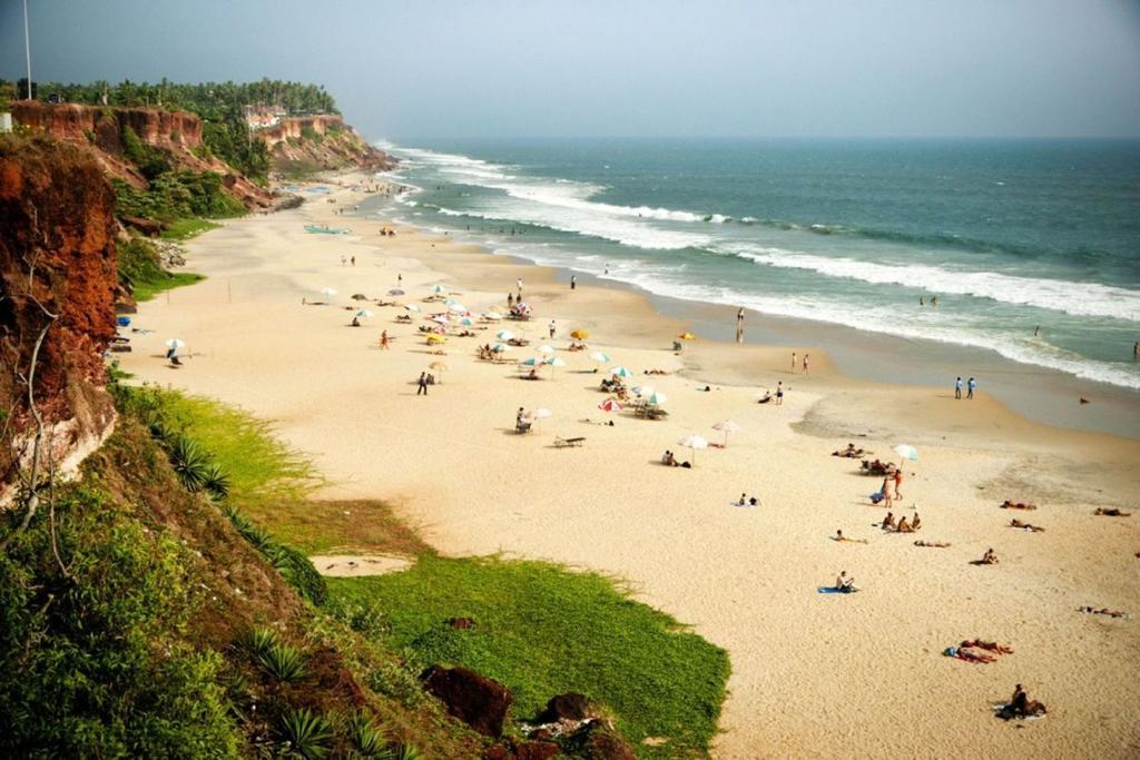 Hotel Athira Gardens Varkala