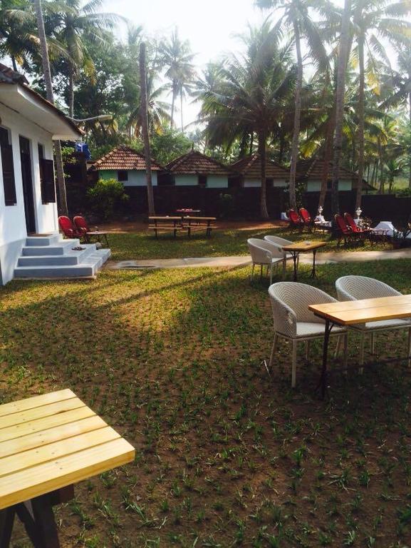 Vibes Beach House Varkala