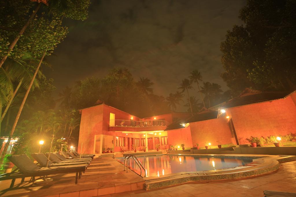 Deshadan Cliff & Resort,varkala