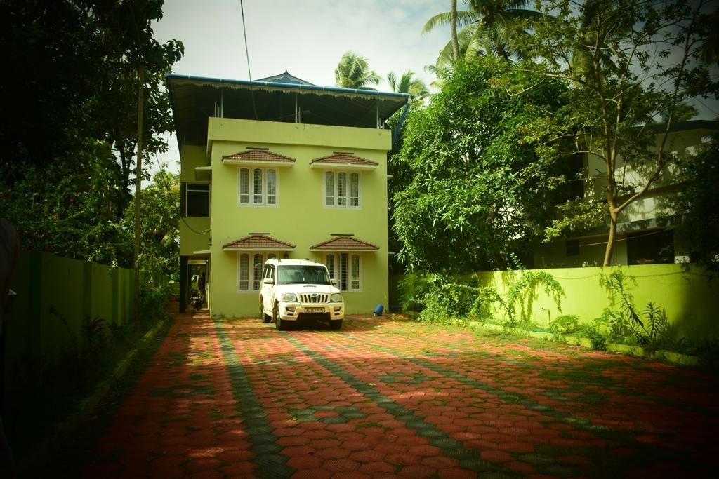 Athira Gardens Hotel Varkala