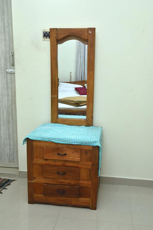 Athira Gardens Hotel Varkala