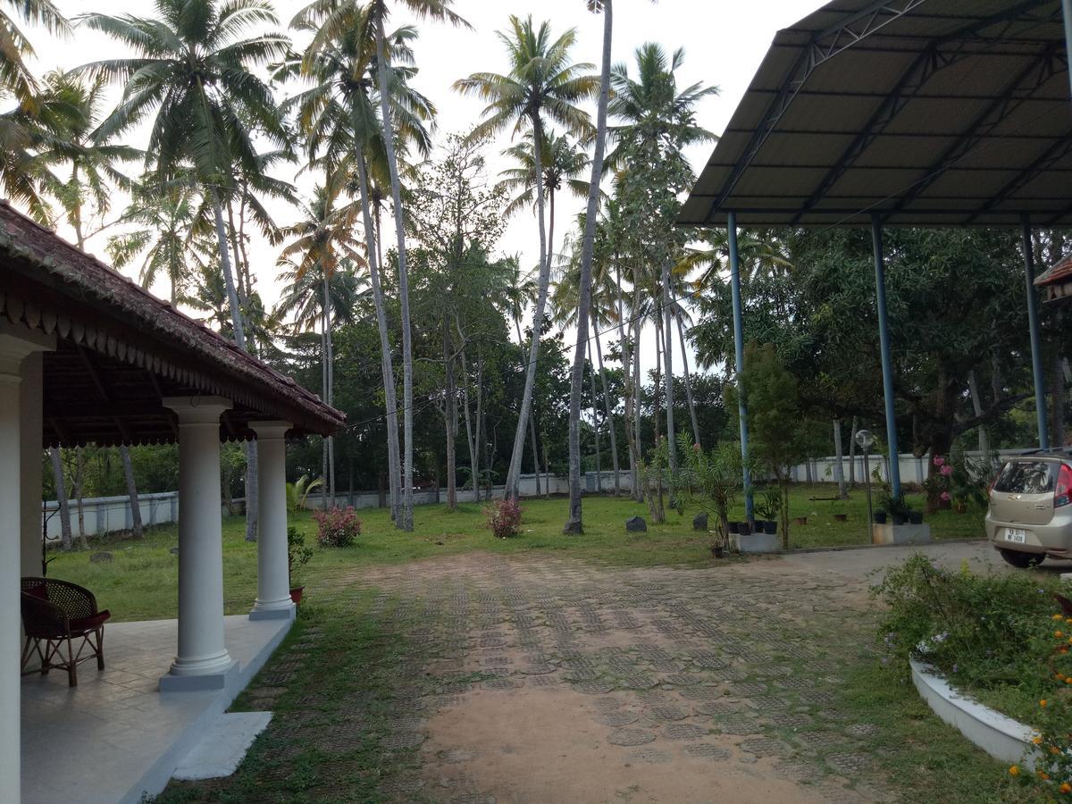 Palace Lodge *