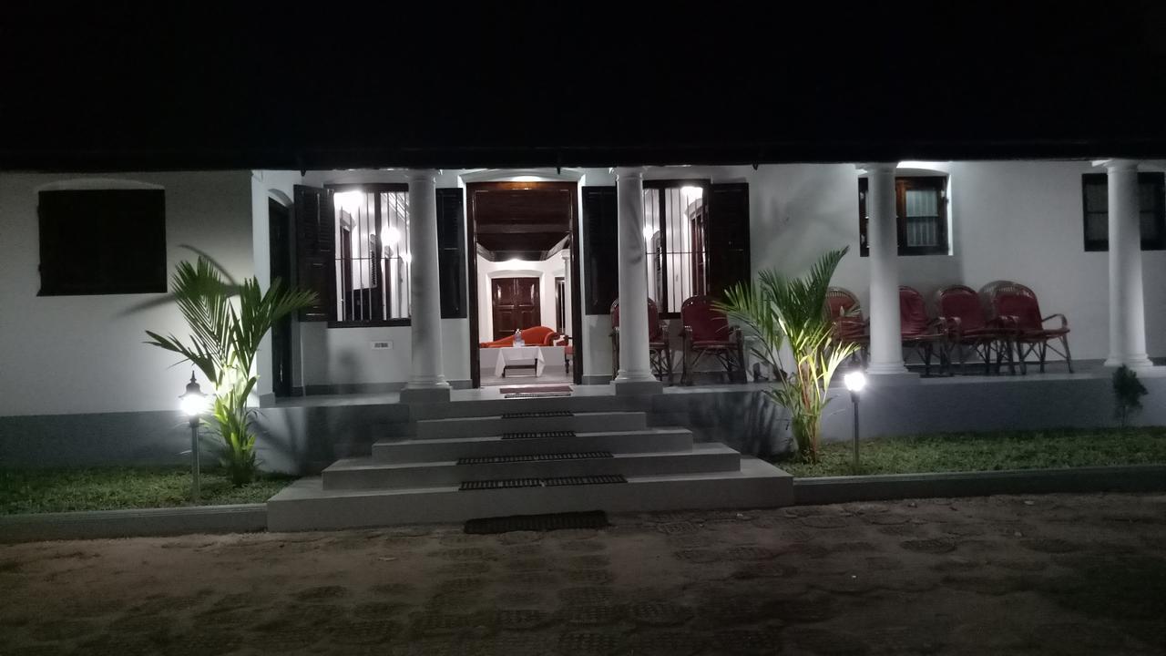 Palace Lodge *