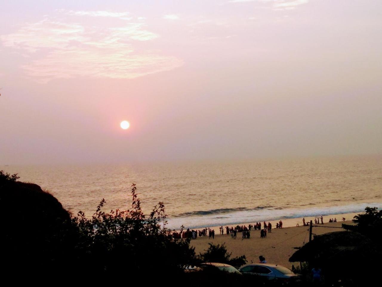 Resort Basuri Beach 3*