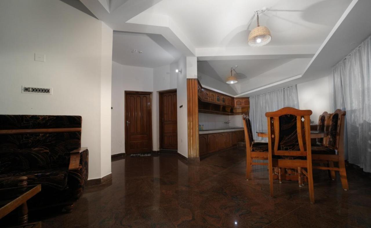 Hotel Adam's Paradise