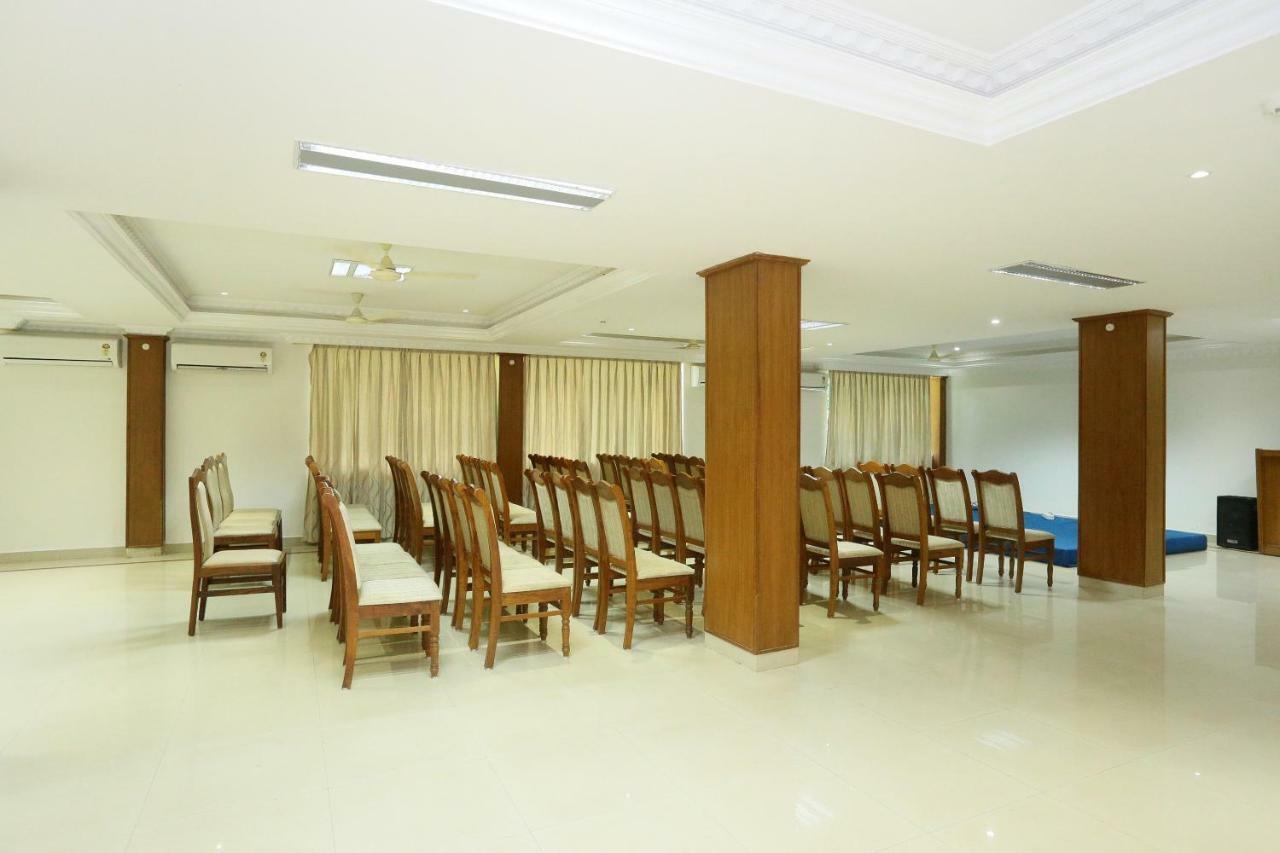 Capital O 37346 Asliyya Grande Hotel 3*
