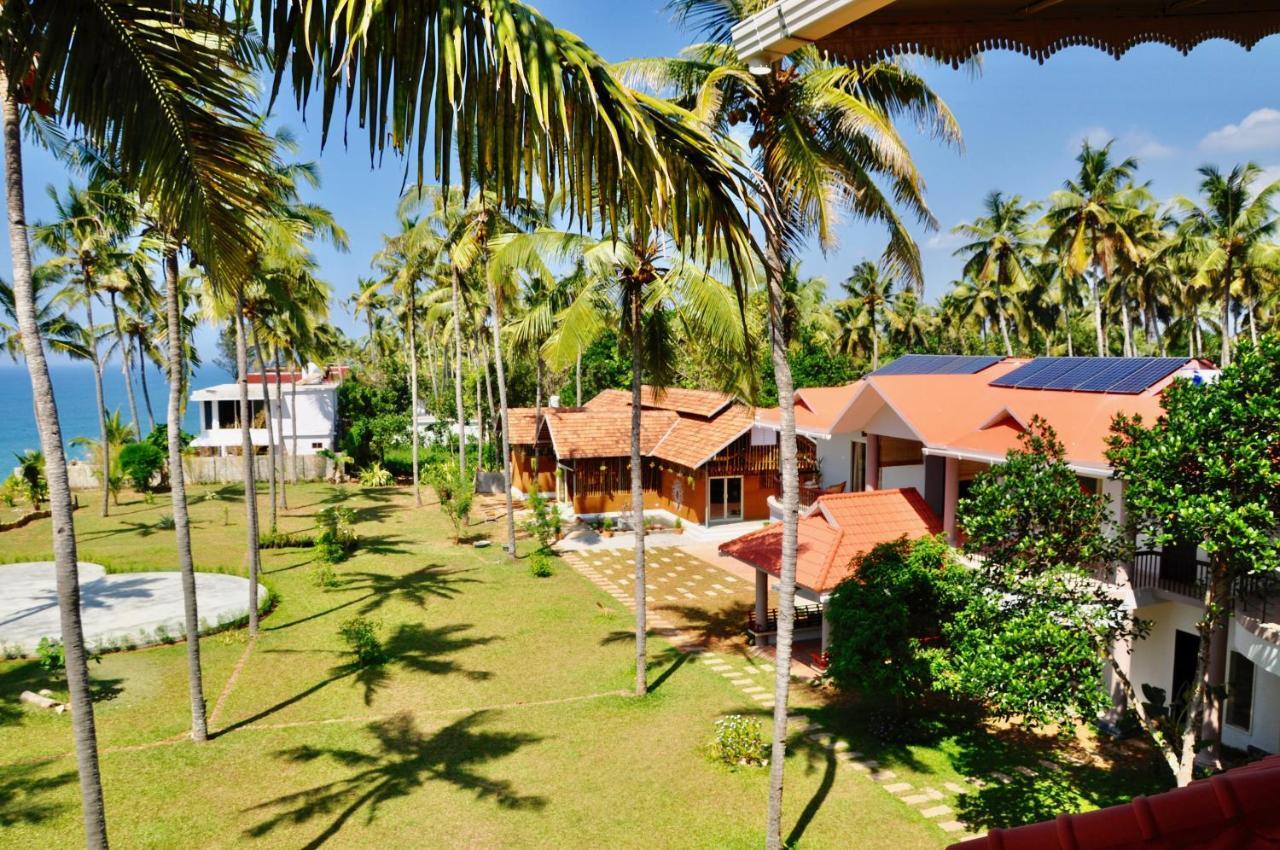 Pura Vida * Varkala