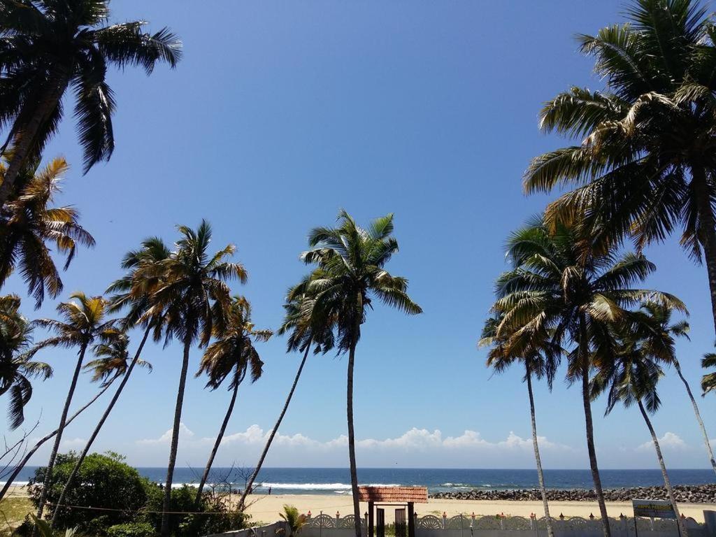 M R Beach & Homestay