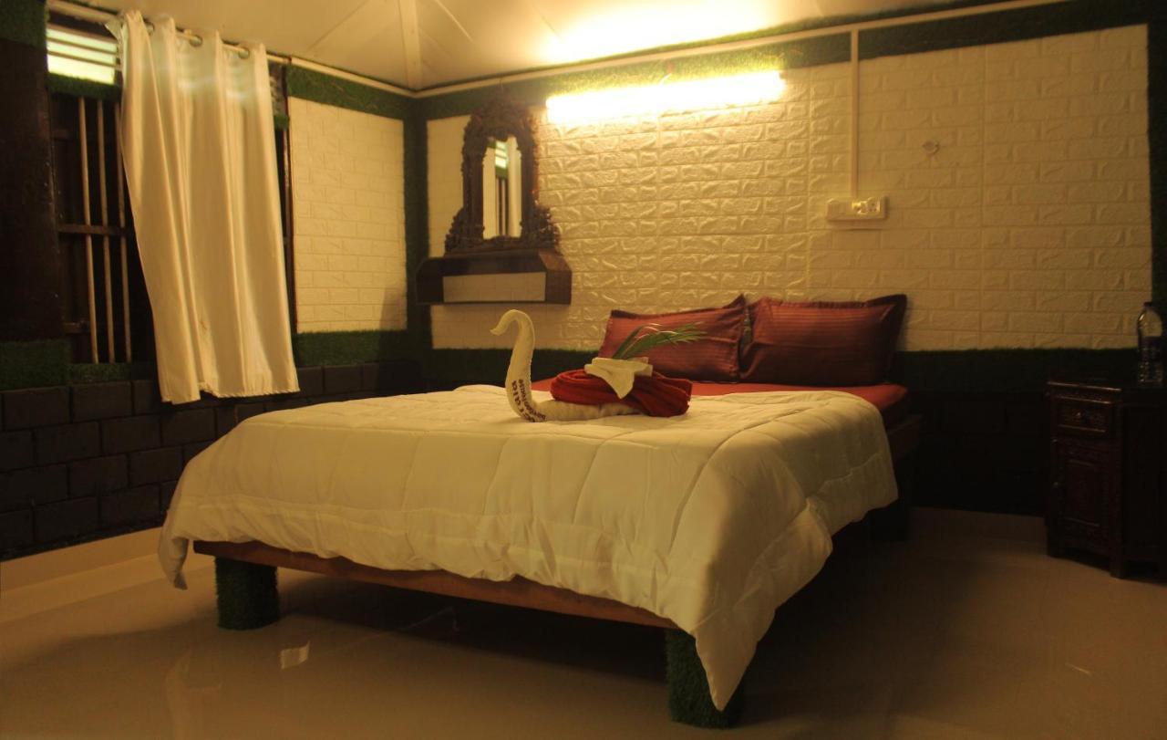 Hotel Kerala Bamboo House Varkala