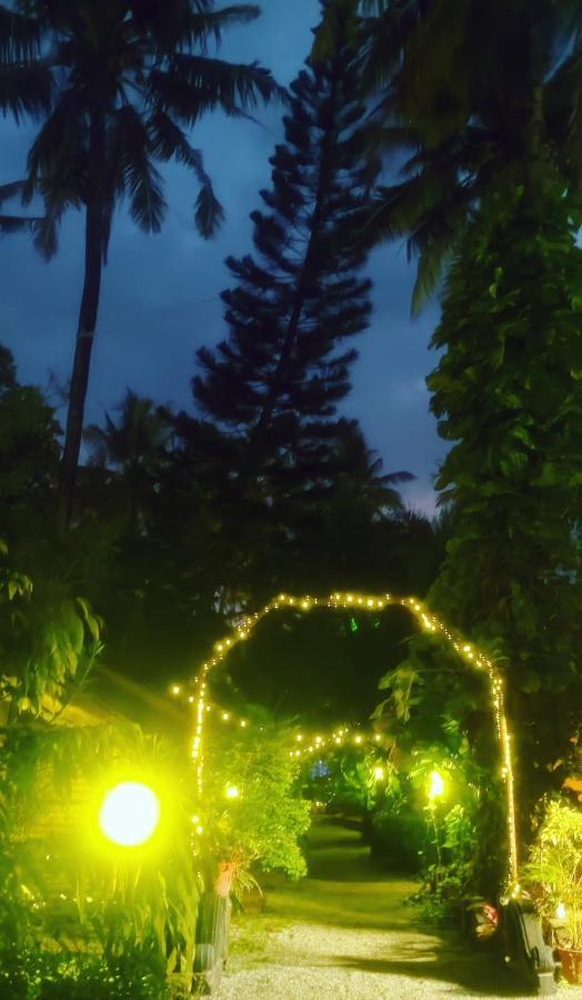 Kerala Bamboo House Hotel 2*