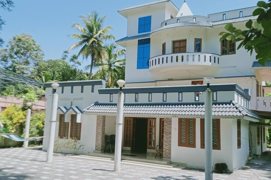 Villa Aroma Ac